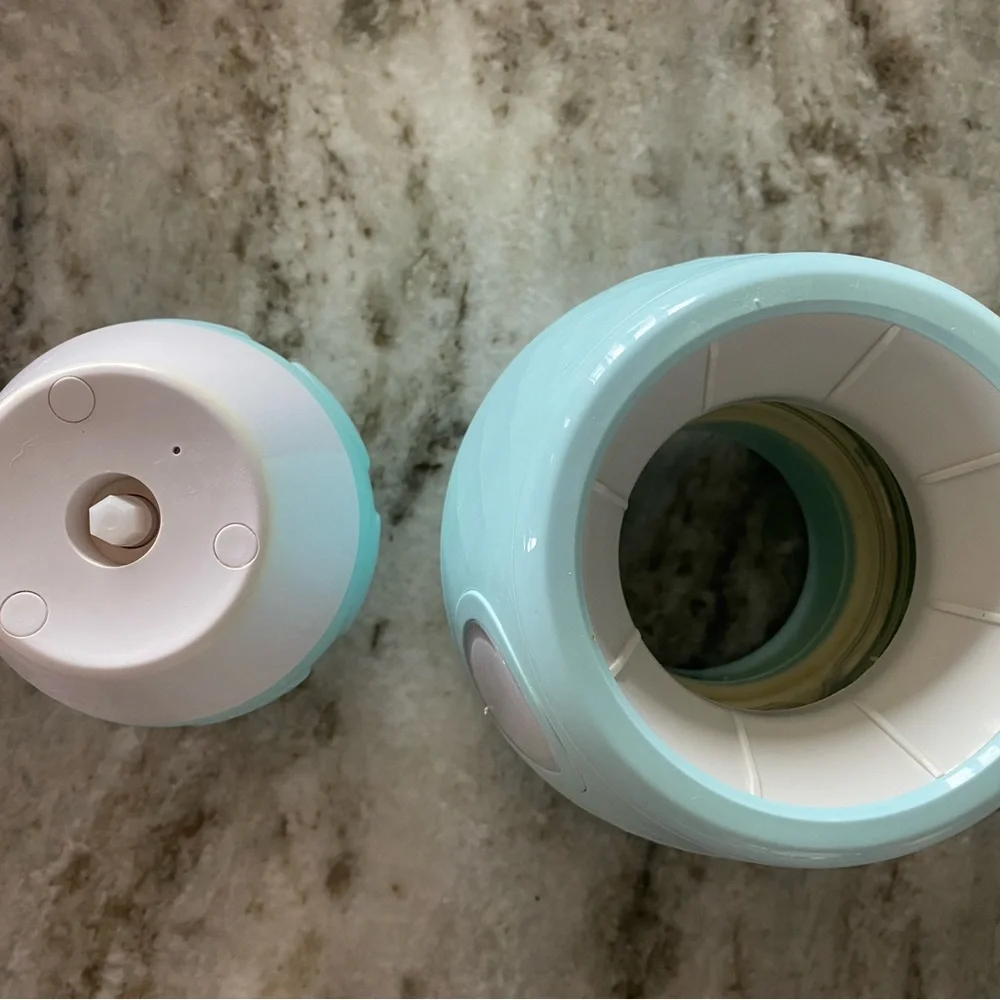 TAO Clean ONA Diamond Facial Cleansing Brush - Picture 3 of 5